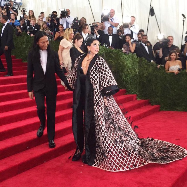 gaga-wang-balenciaga